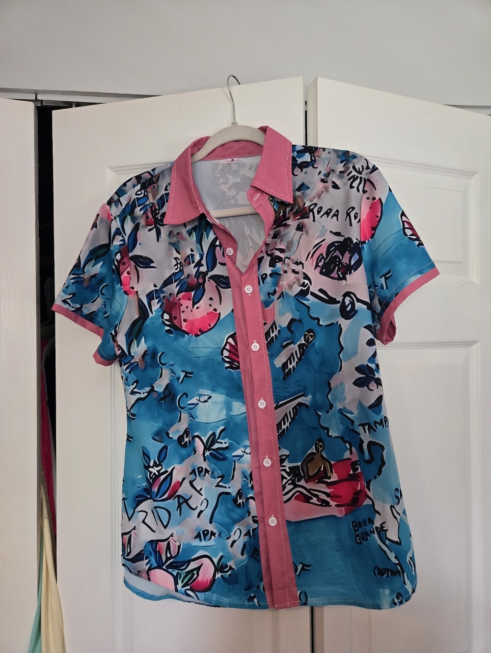 Women's Pink & Blue Short-Sleeve Button-Up Short Set